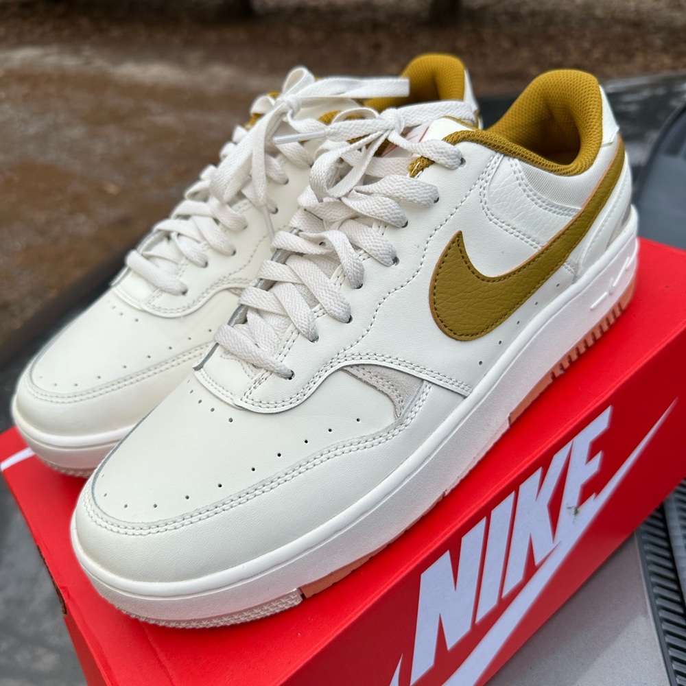 Nike Wmmns Gamma forces